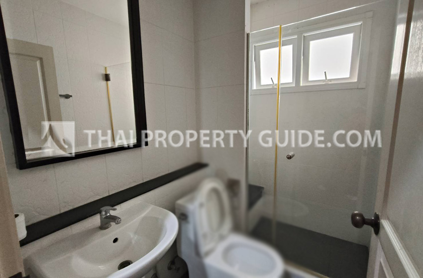 House with Shared Pool in Nichada Thani 